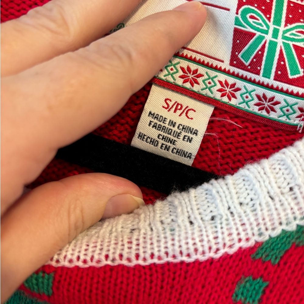 Christmas Sweater - Picture 2 of 3